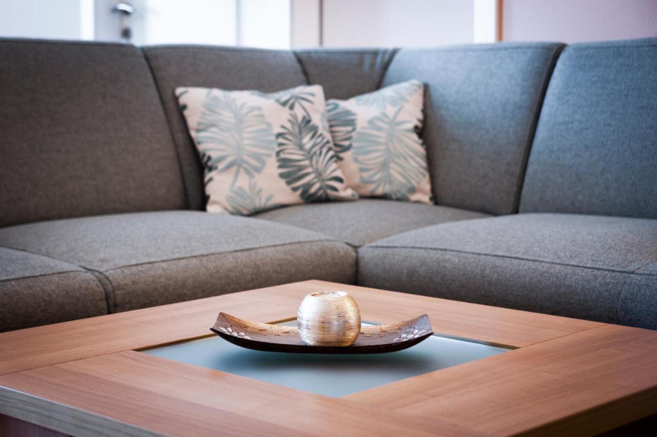 Apartment Deluxe 로비니 외부 사진